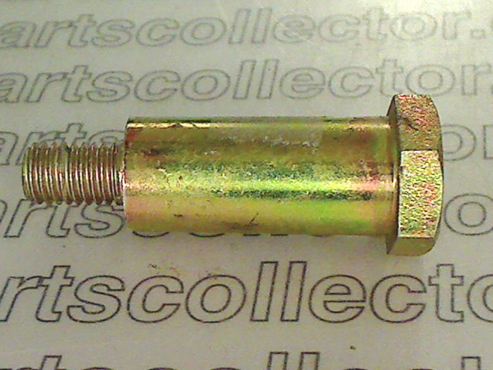 SPECIAL SCREW